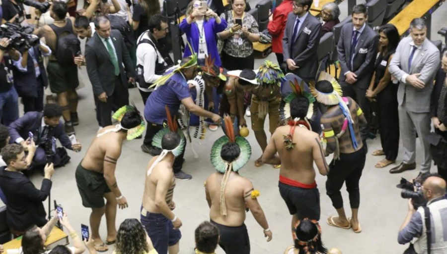 dancas indigenas camara8abr25